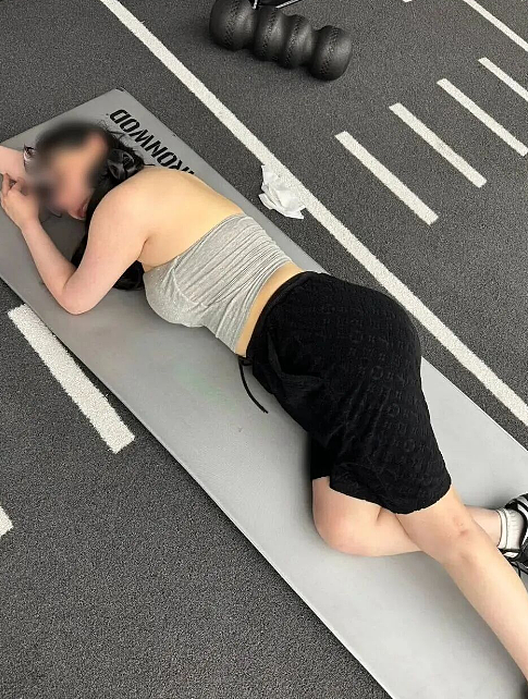 女网红“身体交易”要价太高被顾客赖账,报警双双被抓!网友:她长相和价格差太大?(组图) - 3