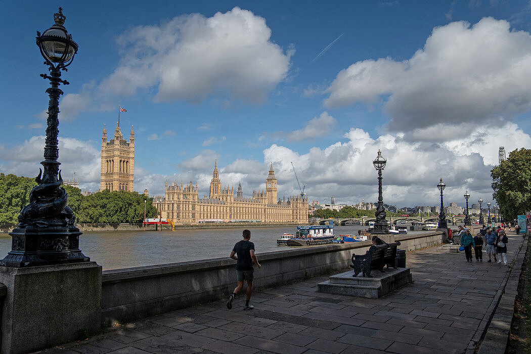 详解英国涉华间谍案：对华政策的未解困境（组图） - 1