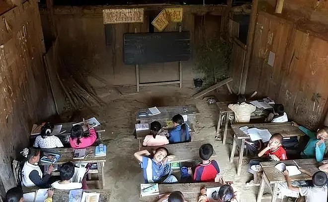 中国外交官退休后杳无音信，10年后揭开谜底（组图） - 25