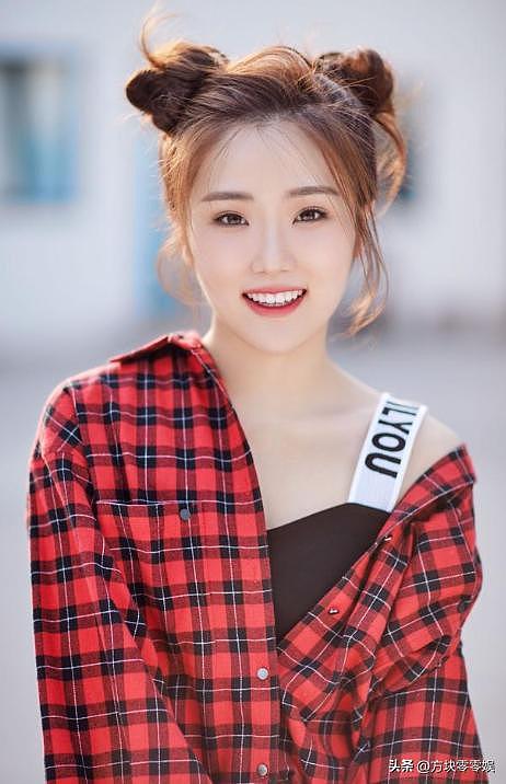 张凯丽34岁嫁给作家，和丈夫相爱30年，偏偏生了个不省心的女儿（组图） - 31