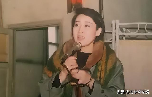 张凯丽34岁嫁给作家，和丈夫相爱30年，偏偏生了个不省心的女儿（组图） - 7