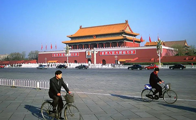 中国外交官退休后杳无音信，10年后揭开谜底（组图） - 16
