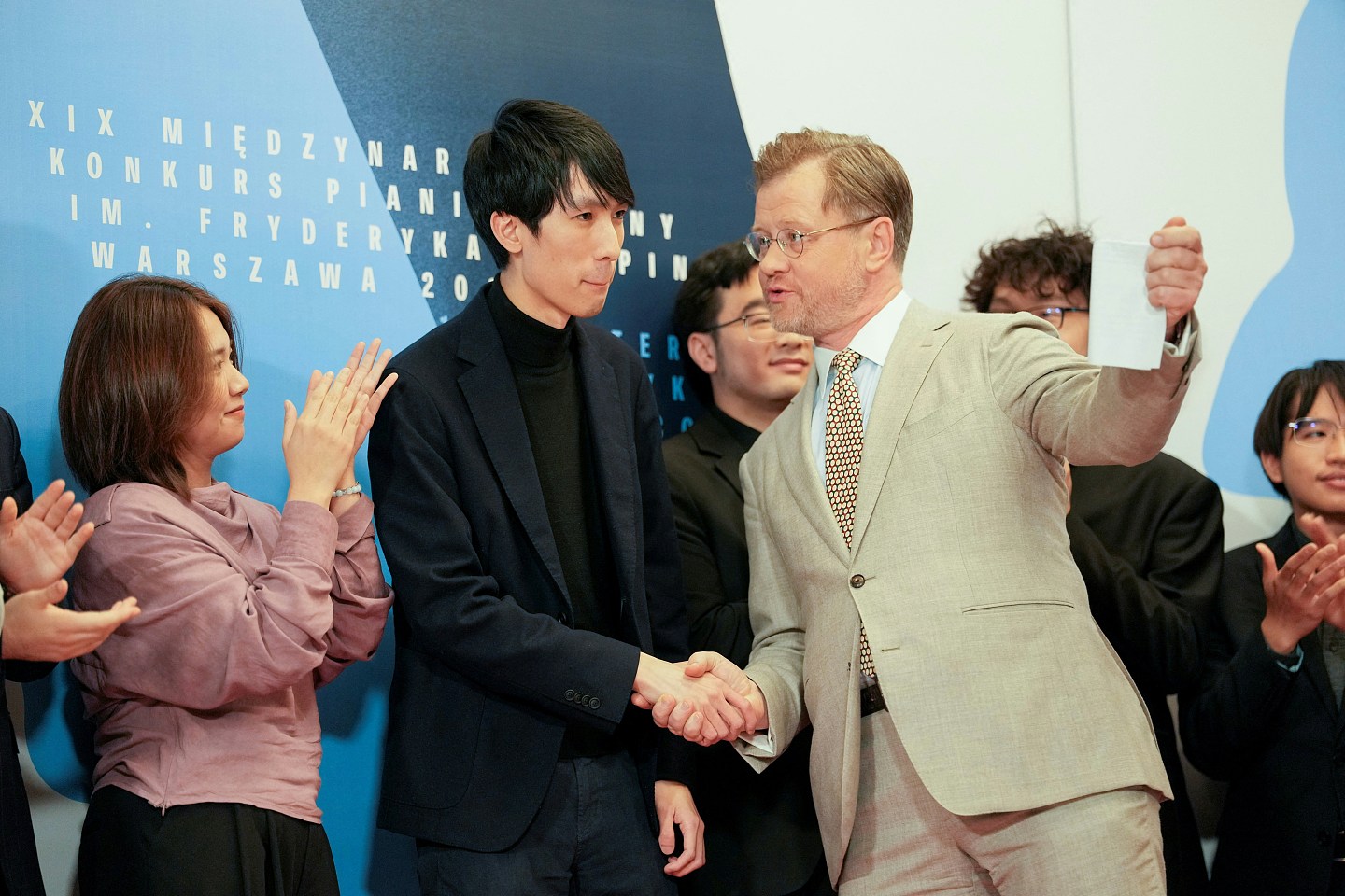 萧邦国际钢琴比赛,美籍华裔钢琴家陆逸轩夺冠!华人包办头三甲(组图) - 3