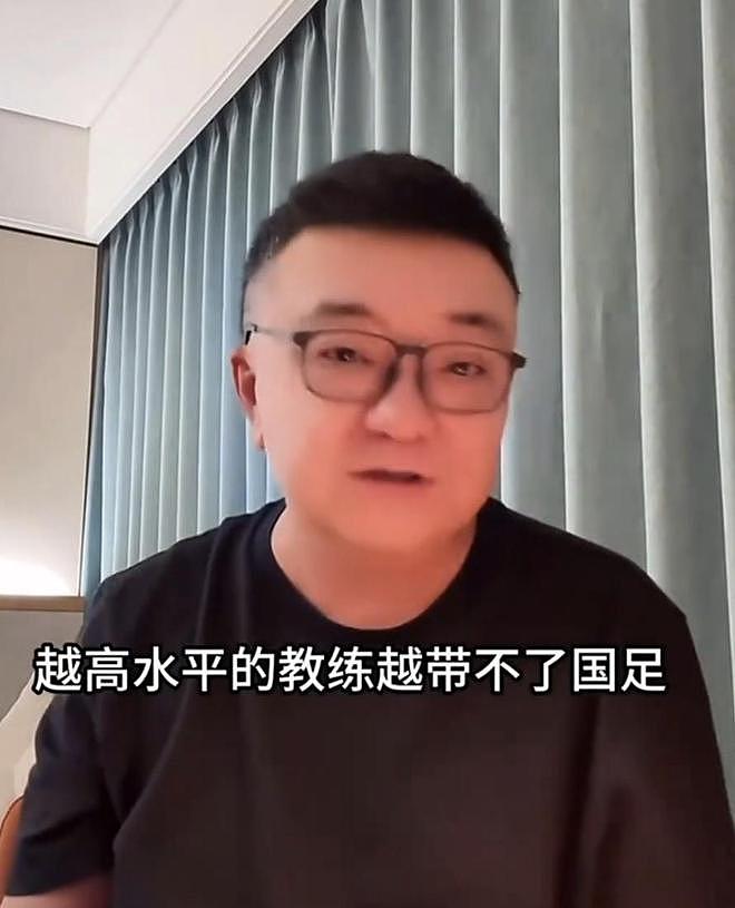 董路：我没教练证也能带国足！你妈没厨师证，也给你做了一辈子饭（组图） - 2
