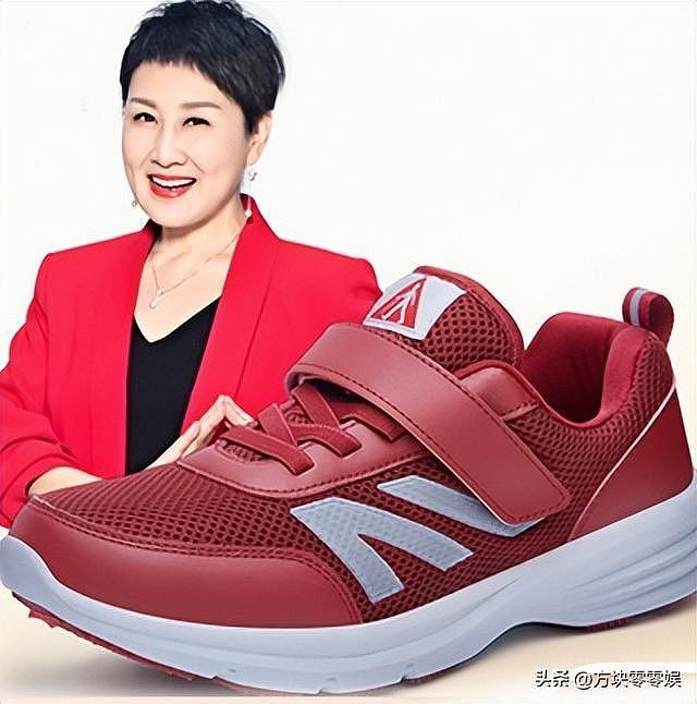 张凯丽34岁嫁给作家，和丈夫相爱30年，偏偏生了个不省心的女儿（组图） - 24