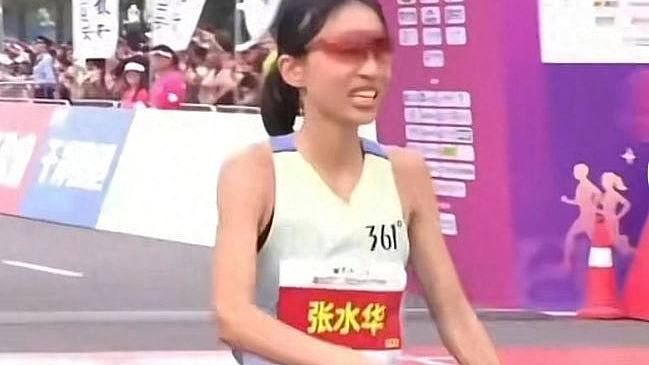 “最快女护士”张水华复出!刷新个人马拉松最好成绩,医院回应(组图) - 1