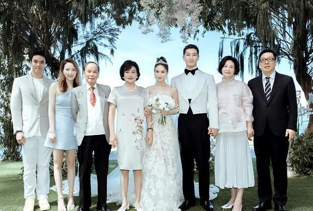 反转！曝何超莲婚礼是亲妈出钱，窦骁不愿签婚前协议，所以没领证（组图） - 15