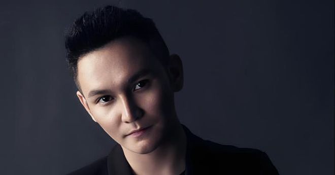 11年后再看周深和李维，一个查无此人，一个“打”了那英的脸（组图） - 2