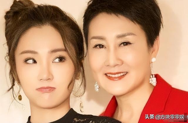 张凯丽34岁嫁给作家，和丈夫相爱30年，偏偏生了个不省心的女儿（组图） - 1