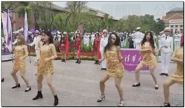 南昌大学秋招惊现露骨海报！到底是谁在脱女大学生的内衣裤（组图） - 27