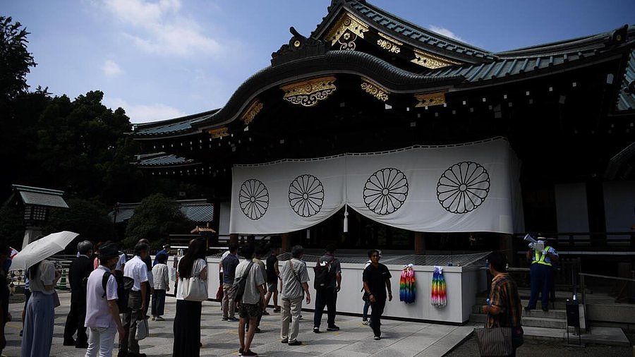 原中国籍日本参议员石平参拜靖国神社（图） - 1