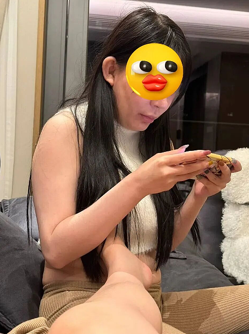 女网红“身体交易”要价太高被顾客赖账,报警双双被抓!网友:她长相和价格差太大?(组图) - 2