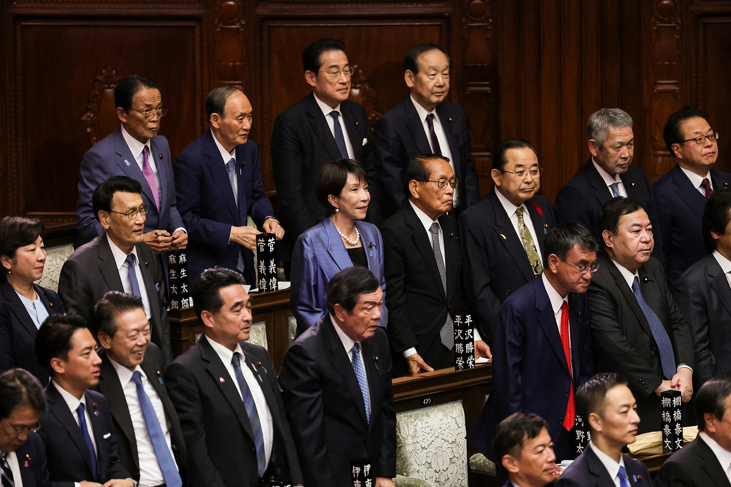 高市早苗当选日本新首相，成为第一位女首相（组图） - 2