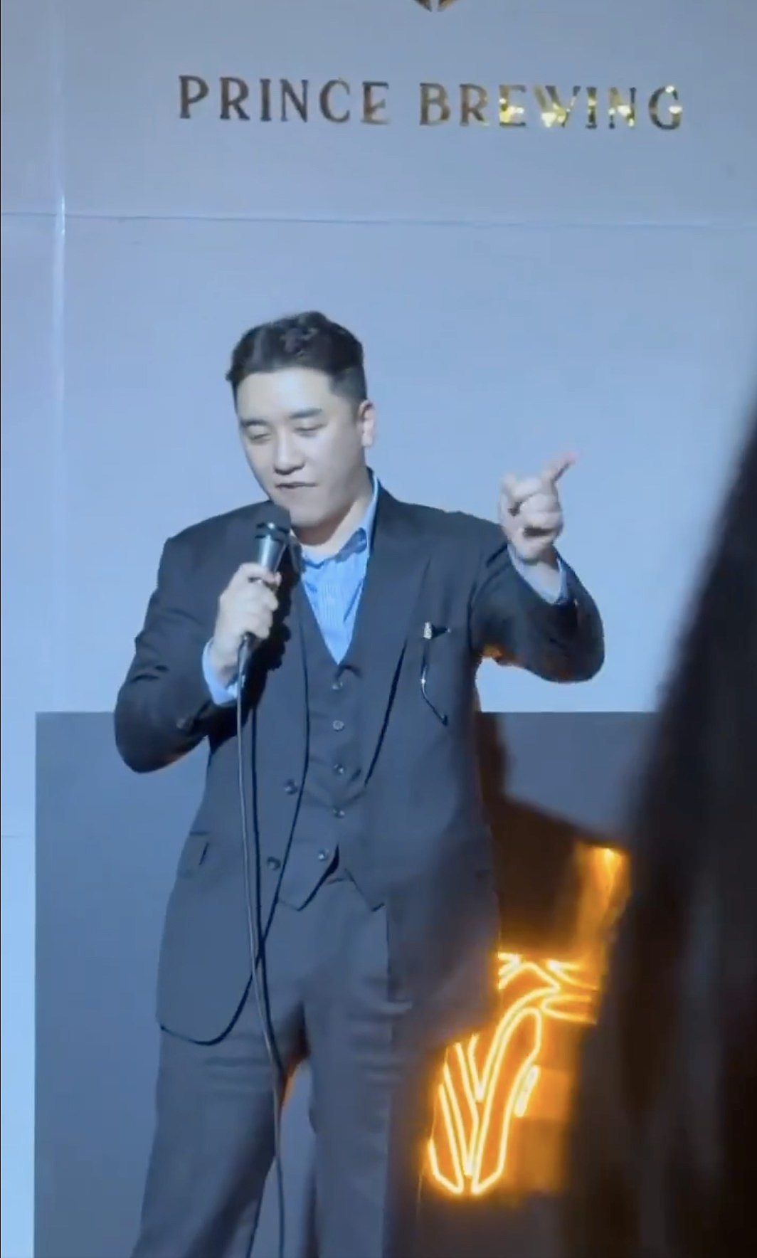 涉诈骗陈志柬埔寨太子银行陷挤提，韩星胜利曾为其酒吧站台（视频/组图） - 3