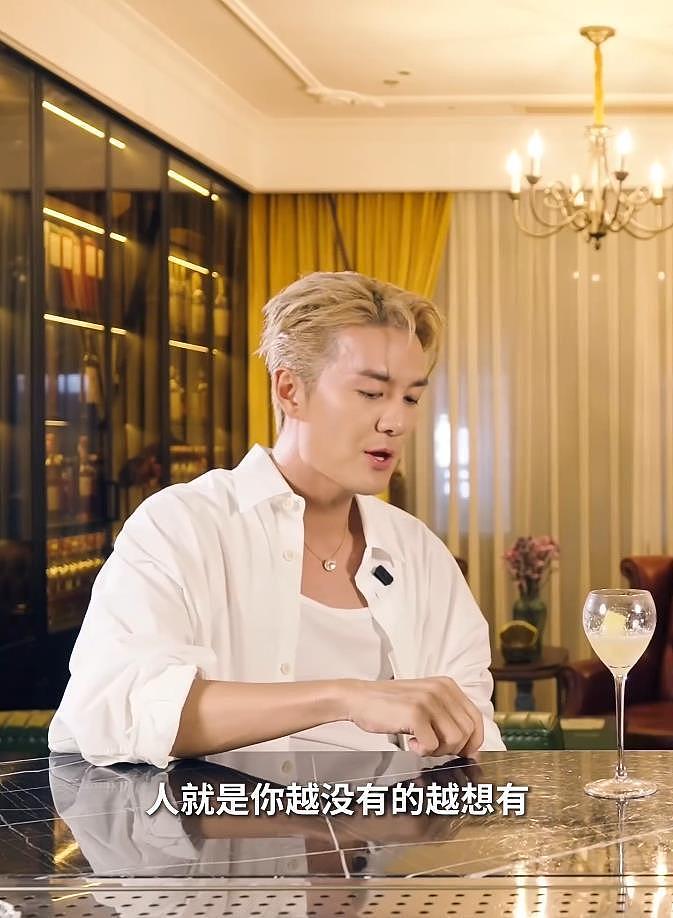 吴克群说“赚钱以后买来的都是自卑”,网友:当年不娶何超莲,真的很清醒(组图) - 4