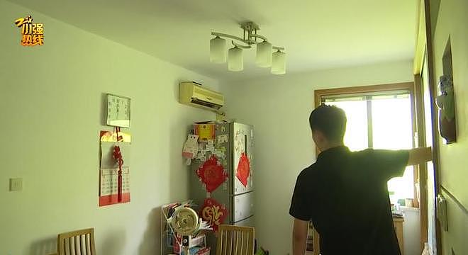 太吓人!上海有人私挖地面达半米,现场传来挖掘机声!33层上百名业主彻底慌了(组图) - 7