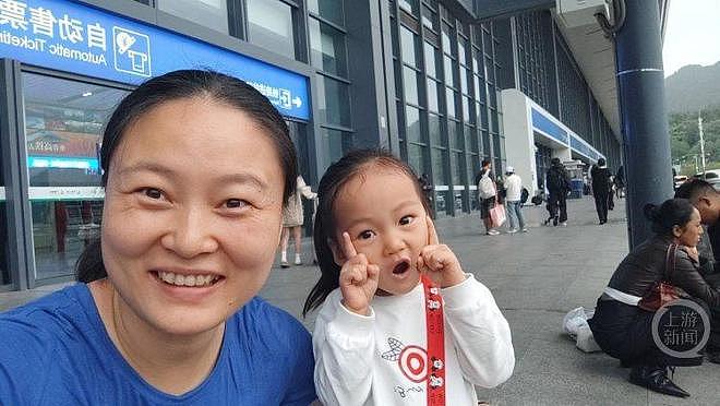 90后单亲妈妈3岁女儿“穷游”5国：出国20天只花1600元（组图） - 5