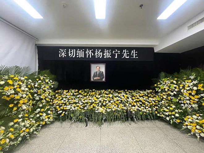 从质疑到理解，原来49岁无儿无女的翁帆，早被杨振宁安排好了退路（组图） - 2