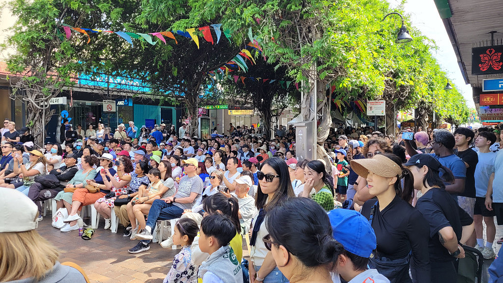 中华文化学校舞龙献艺深受欢迎  —— 青苹果节欢庆四十周年（组图） - 7