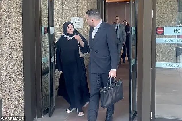 因拒绝嫁给堂兄，澳洲女孩被父母暴打囚禁！父母被抓后她却翻供？网友：细思极恐（组图） - 6