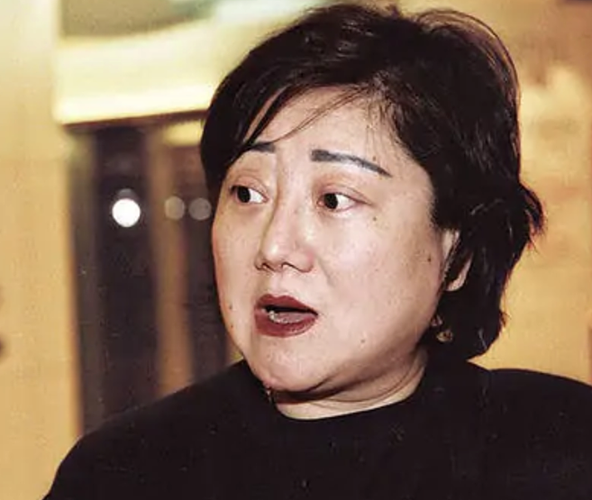 绝色艳星死后无人认尸！被出卖拍裸照做公关小姐，自称被陈宝莲“附身”上吊自杀，连做慈善都遭嫌？（组图） - 10