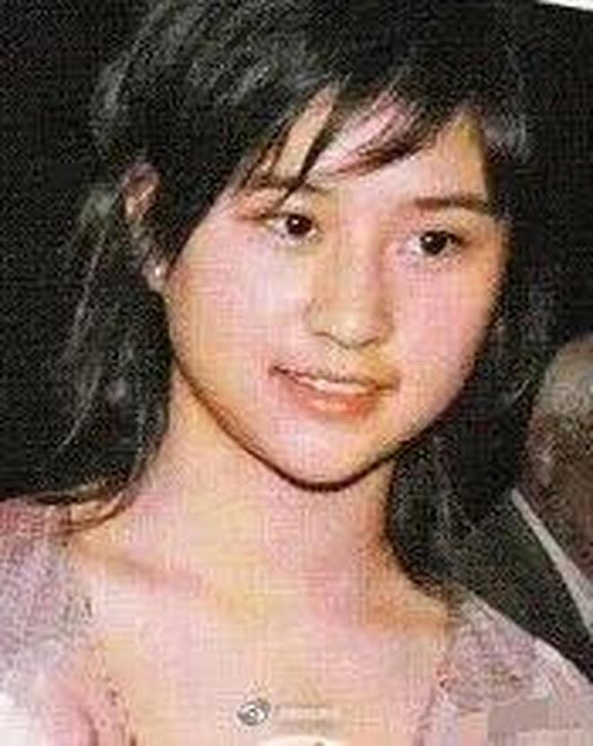 何超莲、窦骁情史被扒，被赞“绝配”，如今为何沦落至貌合神离？（组图） - 16
