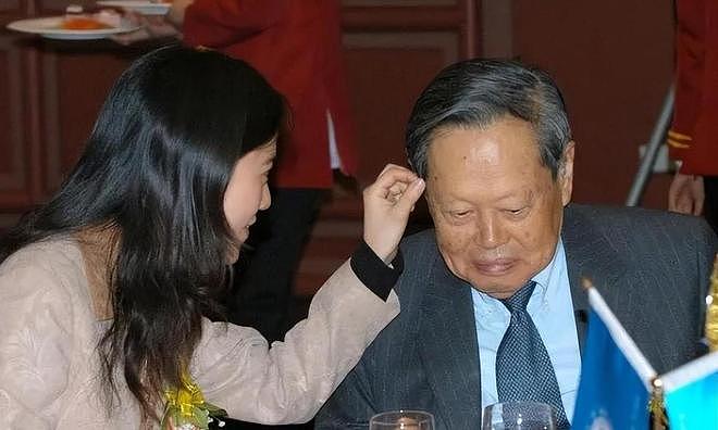 从质疑到理解，原来49岁无儿无女的翁帆，早被杨振宁安排好了退路（组图） - 10