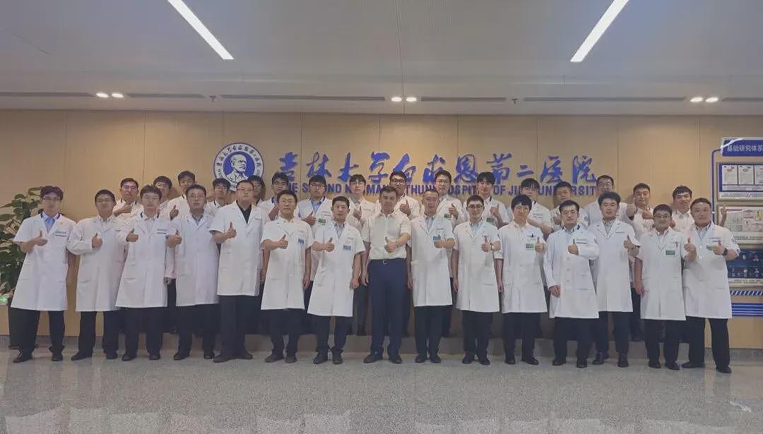 全球首例！中国医生让四肢瘫痪者自主行走（组图） - 5
