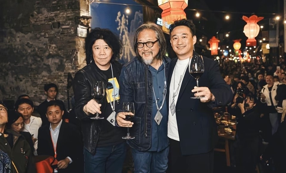 乌镇戏剧节饭局，明星们吃的是饭，还是人脉的“敲门砖”（组图） - 25