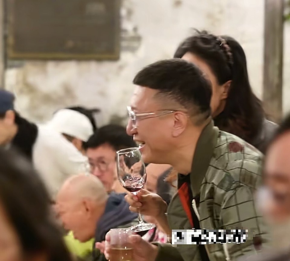 乌镇戏剧节饭局，明星们吃的是饭，还是人脉的“敲门砖”（组图） - 18