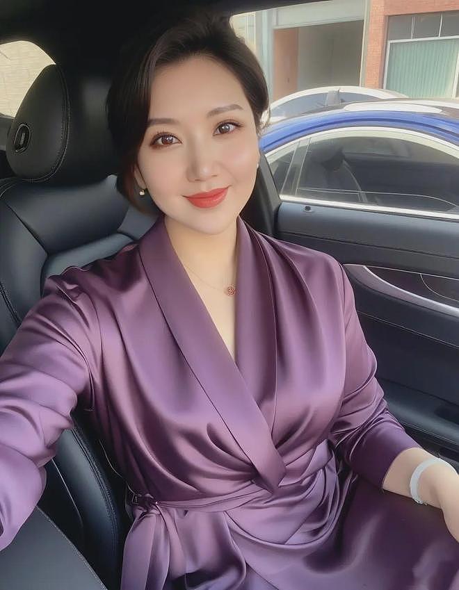 【美女】气质美女少妇，曲线玲珑，性感诱人（组图） - 1