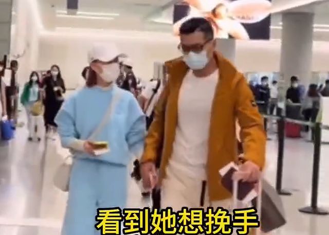 何超莲被骂到删评!窦骁沉默 5 天不护妻,昔日恩爱全部成笑话(组图) - 23