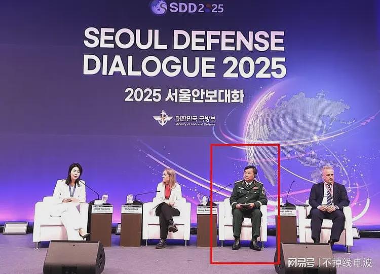 韩国指控越南军官性骚扰韩女公务员,两国网民以“猴子”“棒子”互骂(组图) - 1