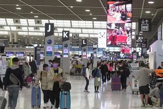 中国女游客被指“太暴露”竟被日本餐厅赶出来，发差评被秒删，背后原因曝光后让人无语……（组图） - 17