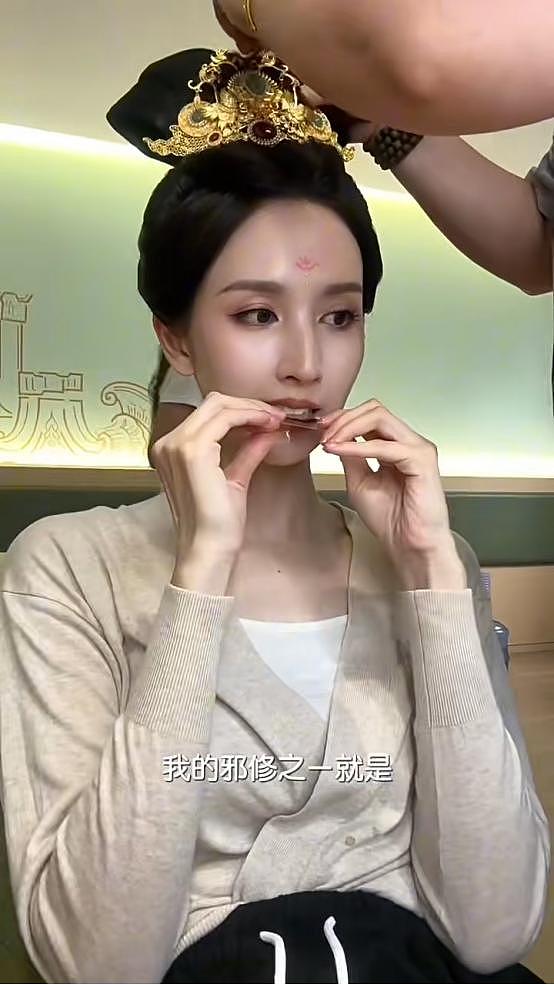 香港知名女星瘦成皮包骨，连续工作16小时，“爷孙恋”轰动一时（组图） - 5