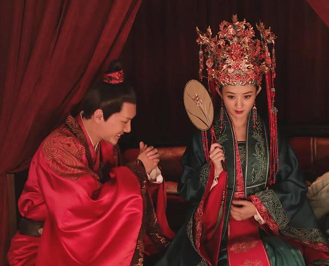 唐嫣罗晋恩爱人设崩塌了！夫妻常年两地分居，全靠女方一家带娃（组图） - 3