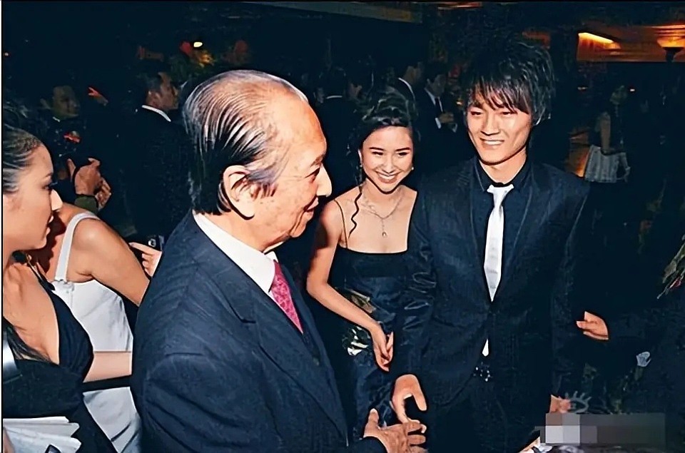 知情人透露窦骁何超莲着手备孕，与奚梦瑶同为豪门家属，窦骁为何差评多？（组图） - 10