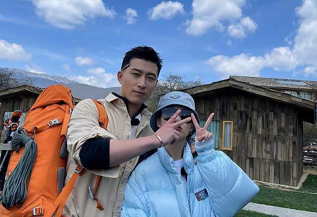 何超莲被骂到删评!窦骁沉默 5 天不护妻,昔日恩爱全部成笑话(组图) - 6