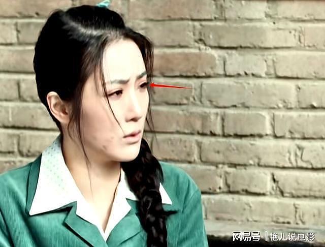 星二代又来霍霍央视年代剧？浓妆艳抹、演技拉胯，被骂一点也不冤（组图） - 6