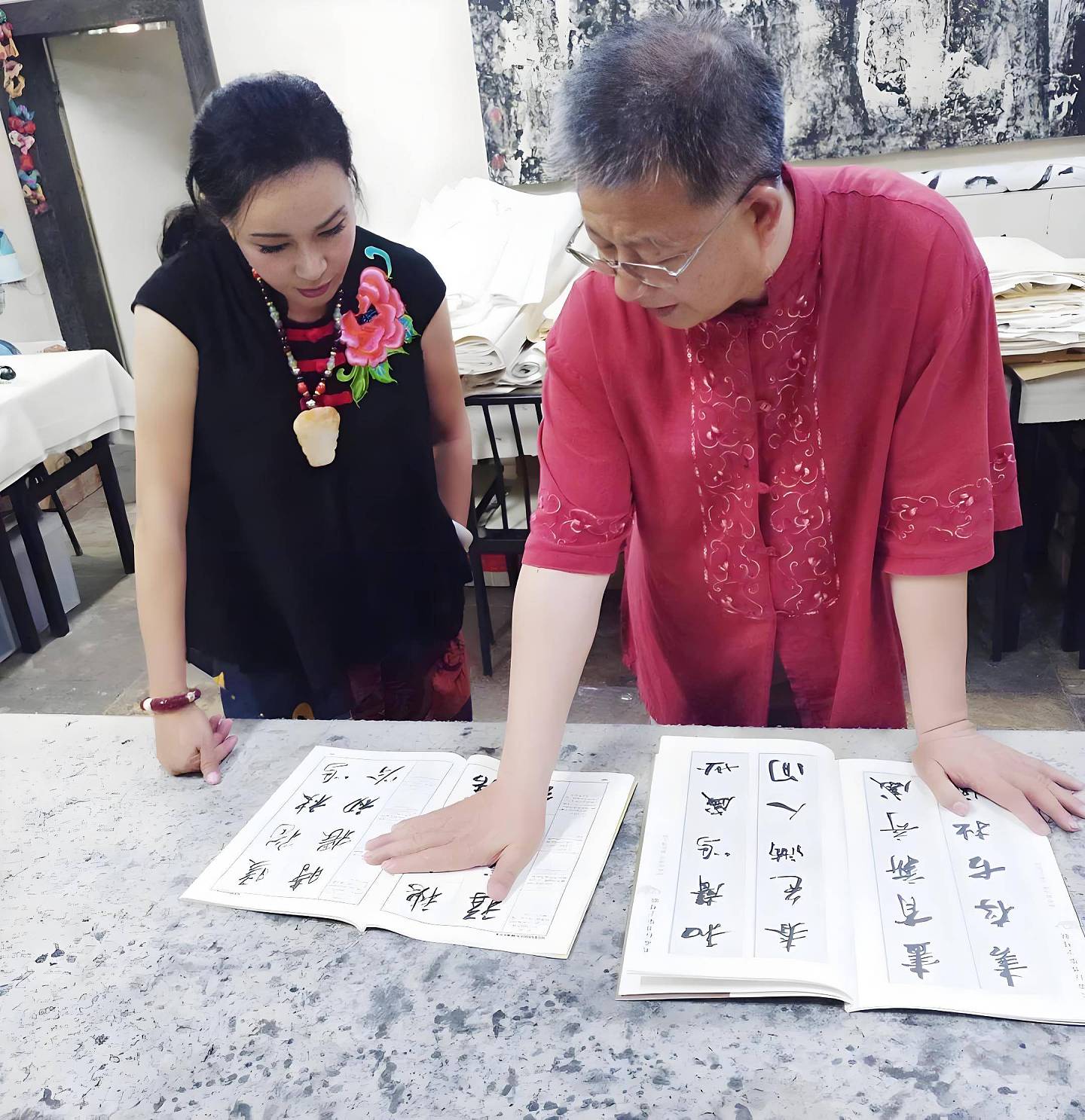 刘晓庆:秀书法作品褒贬不一,专业人士提出看法(组图) - 5