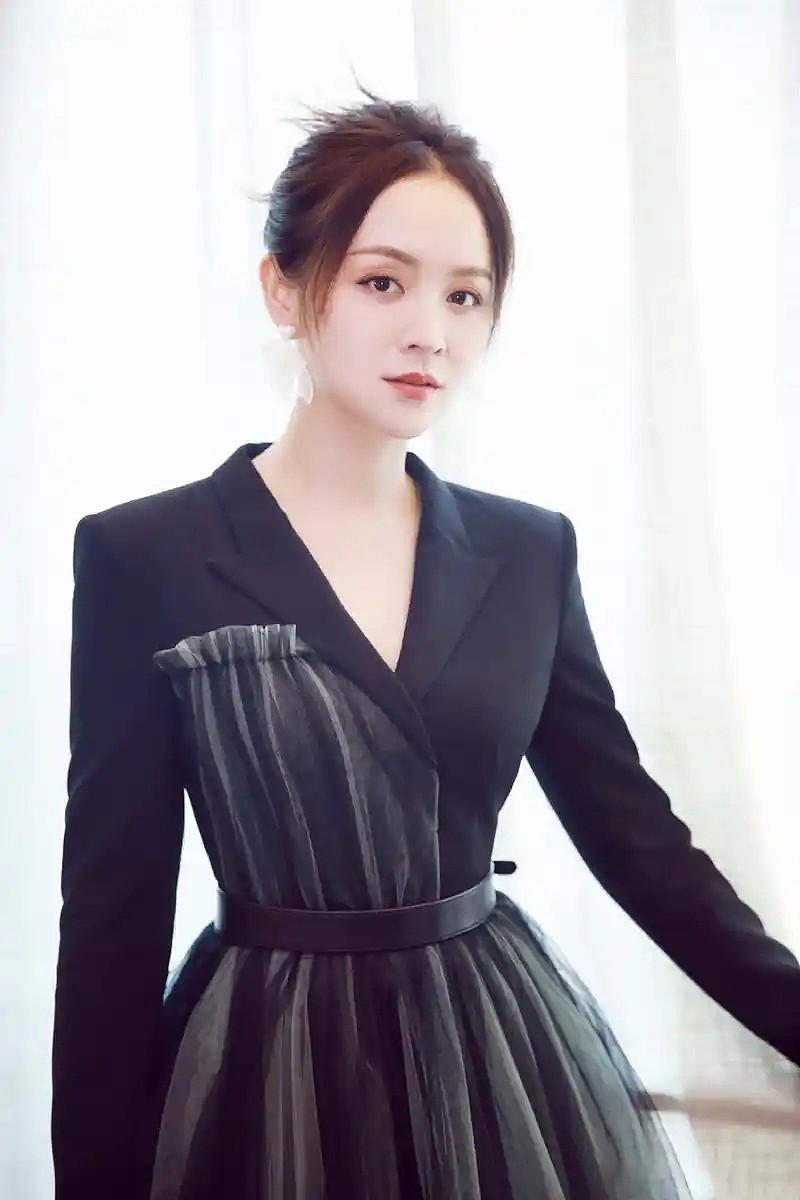 邓莎：嫁了富豪又控诉“丧偶式婚姻”，她能像黄圣依般翻红吗（组图） - 16