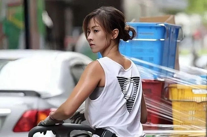 那个被富二代泡走的“最美女搬运工” 今怎样了（组图） - 1