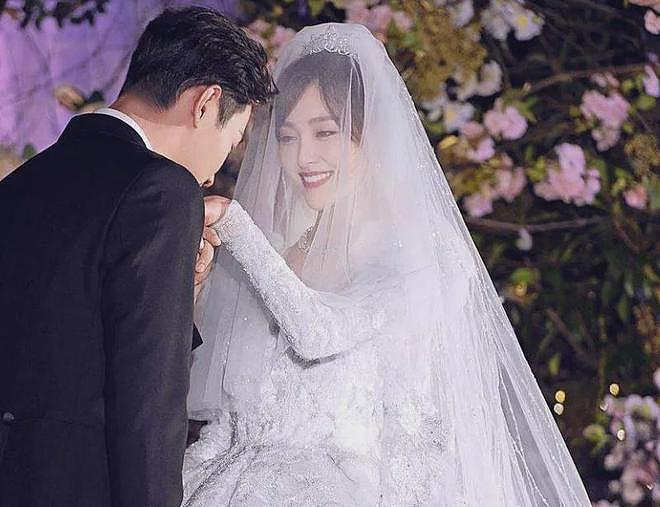 唐嫣罗晋恩爱人设崩塌了！夫妻常年两地分居，全靠女方一家带娃（组图） - 4