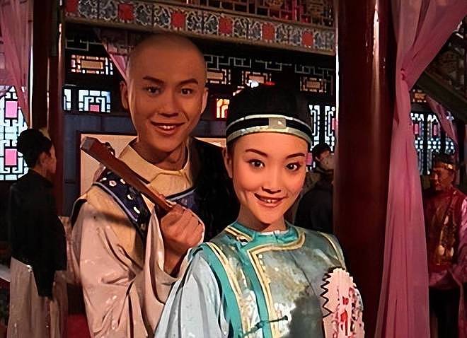 李小璐再陷复出争议:从“少女影后”到负面艺人,好牌被打烂?(组图) - 15