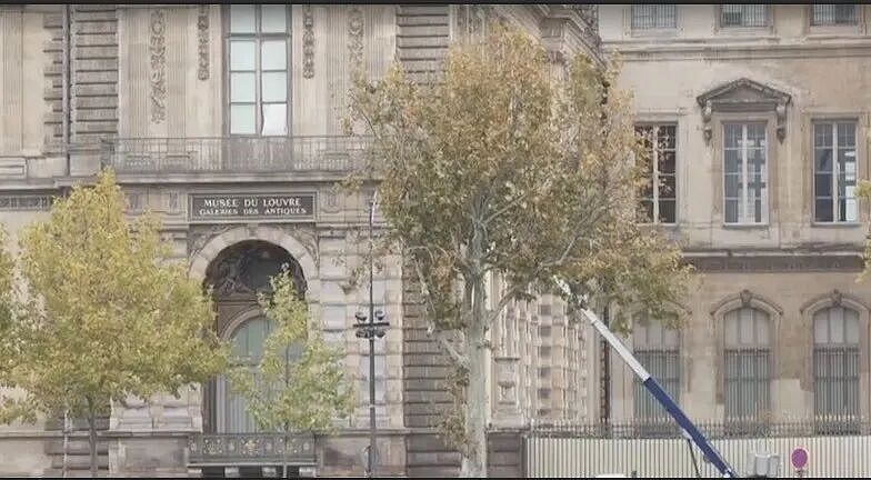 卢浮宫窃案疑似盗贼天团粉红豹干的?这群没国家的老兵组团,只打高端局...(组图) - 1