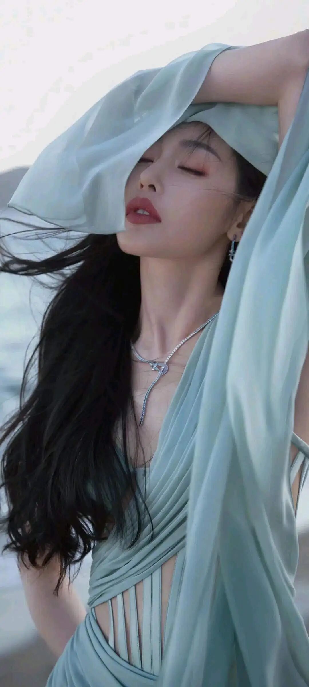 【美女】有一种发育过猛叫“张天爱”，这身材，谁看了不迷糊（组图） - 2