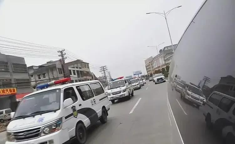 4人死亡!柳州69岁老人砍杀邻居后跳楼,事发详细过程披露(组图) - 8