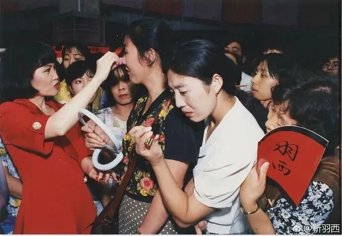 出售2亿豪宅,中国第一名媛近况曝光:已离婚,没孩子,热恋中(组图) - 32