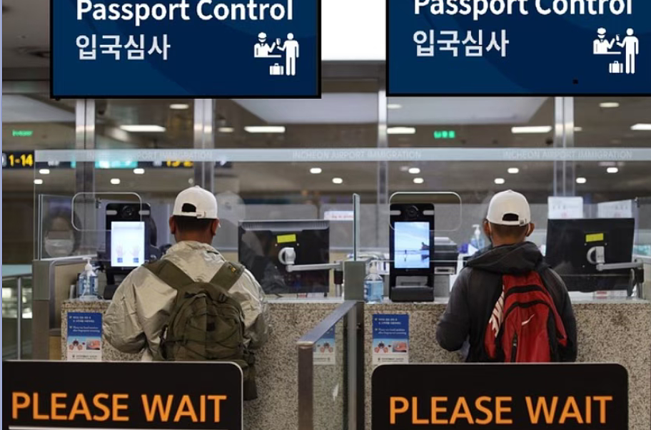 刚对中国免签，就有人脱团！旅行团20多人全跑光，20万押金直接不要了（组图） - 2