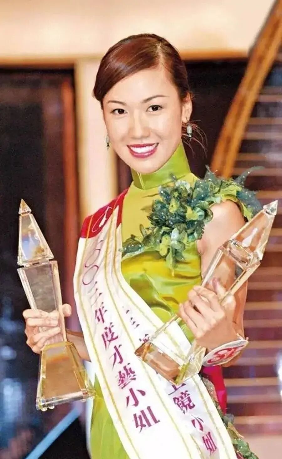 终于和男教练分了？从破产千金到事业女王，44岁TVB花旦死守男友8年，自曝恋爱细节气炸全网：拳头硬了（组图） - 5